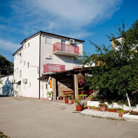 Ana Stjepan Nikolic - Pilgrim'S 2Nd Home Međugorje 외부 사진