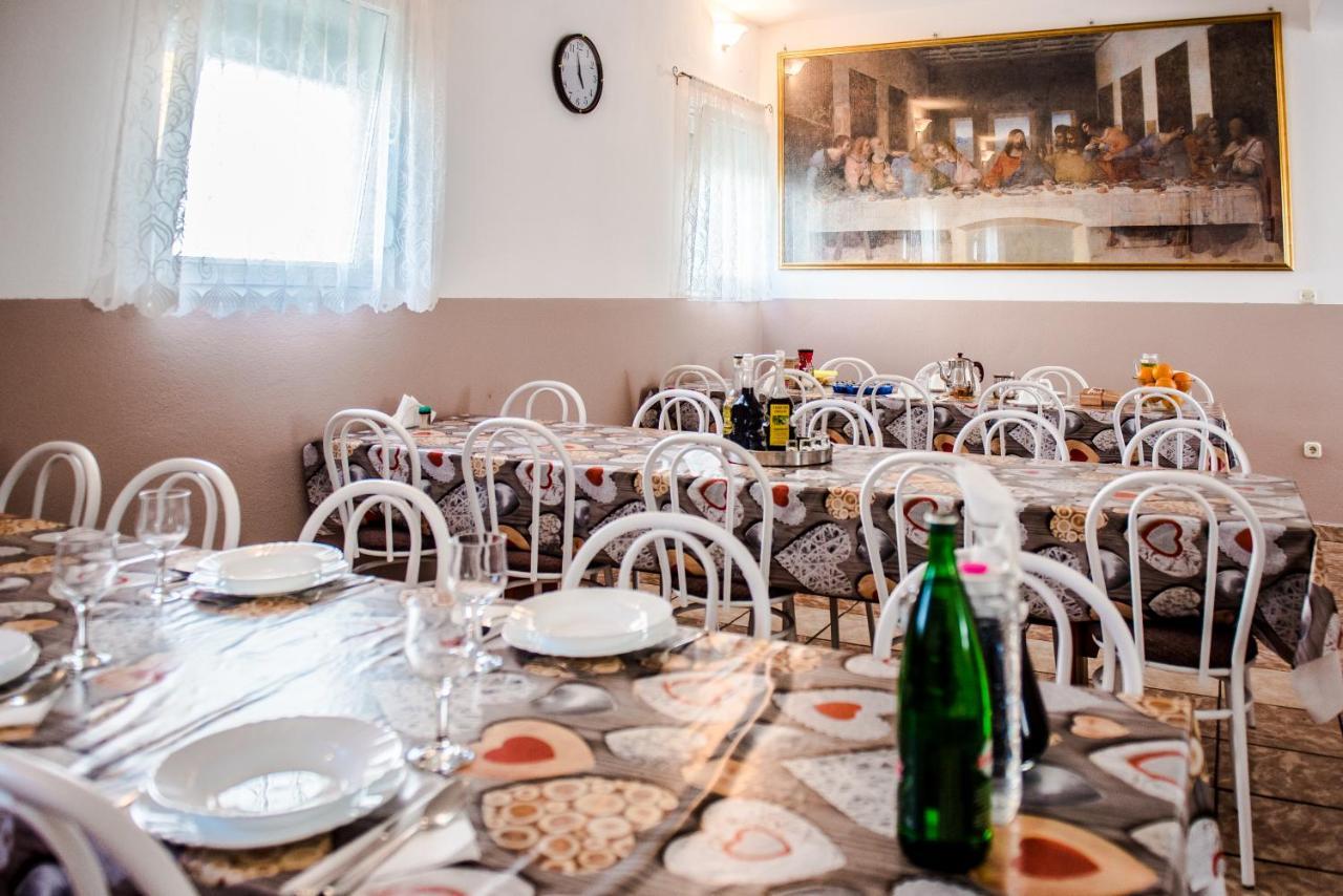 Ana Stjepan Nikolic - Pilgrim'S 2Nd Home Međugorje 외부 사진